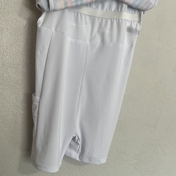 NWT Onzie Active Dress Multi Color Stripes Built in Shorts Size S/M - Picture 3 of 12